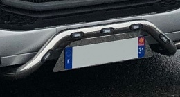 Porte plaque avant chromé Volvo avec 5 leds blanches